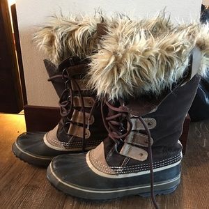 Sorel Joan of Arctic boots 9 brown